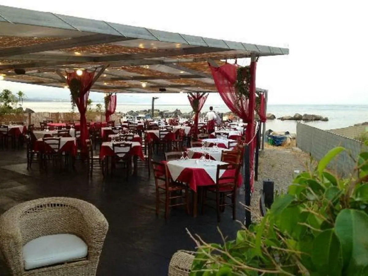 Stella Marina On The Beach With Swimming Pool - Distretto Catania Taormina Etna Маскали Италия