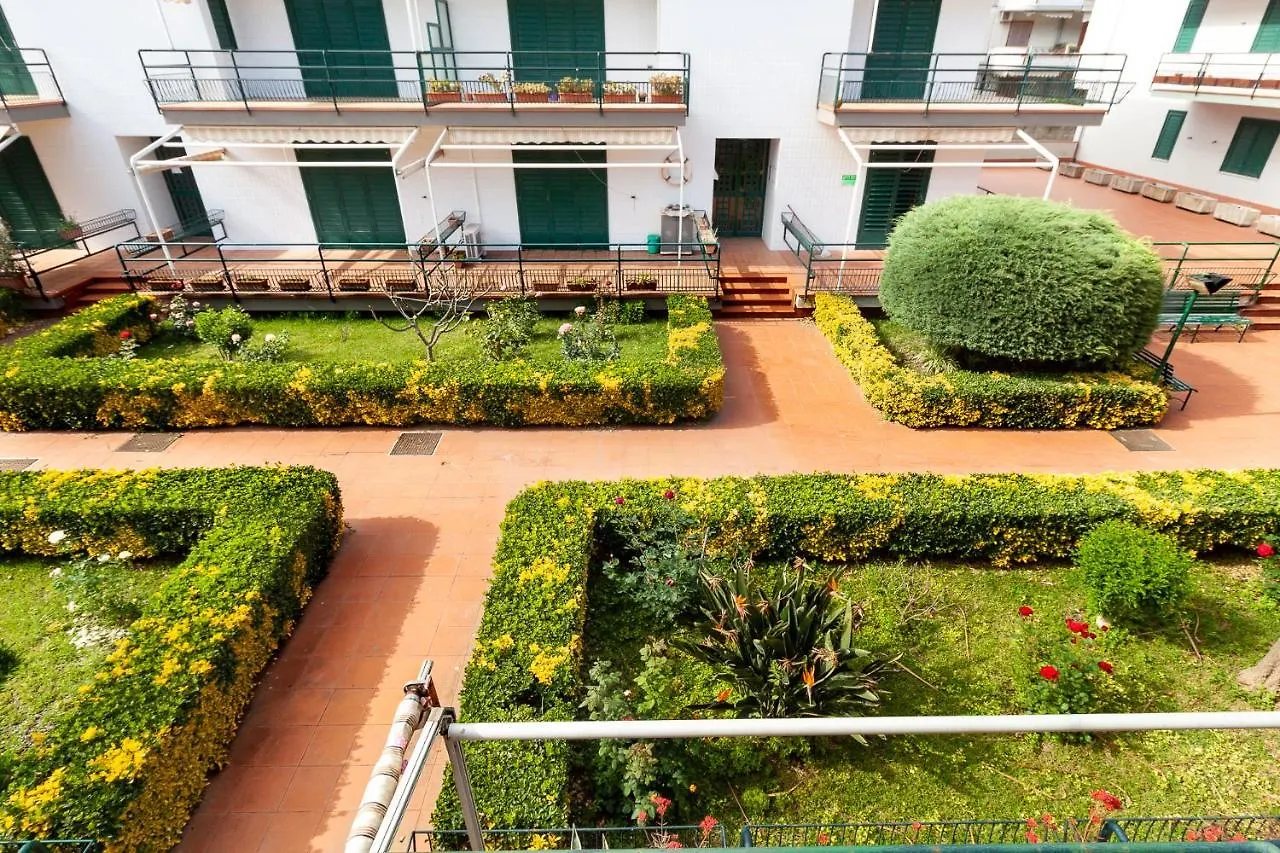 Апартаменты Stella Marina On The Beach With Swimming Pool - Distretto Catania Taormina Etna Маскали