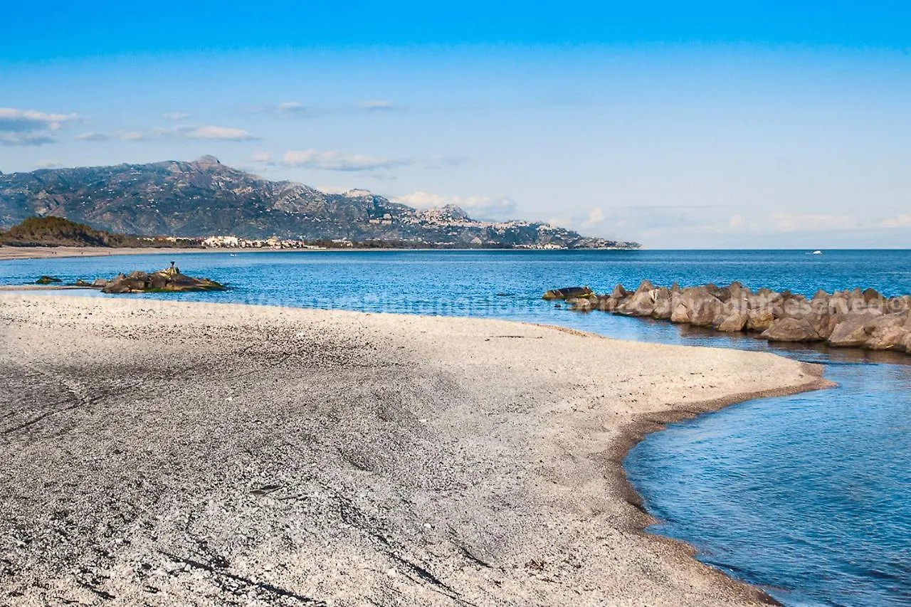 Stella Marina On The Beach With Swimming Pool - Distretto Catania Taormina Etna Маскали 0*,  Италия